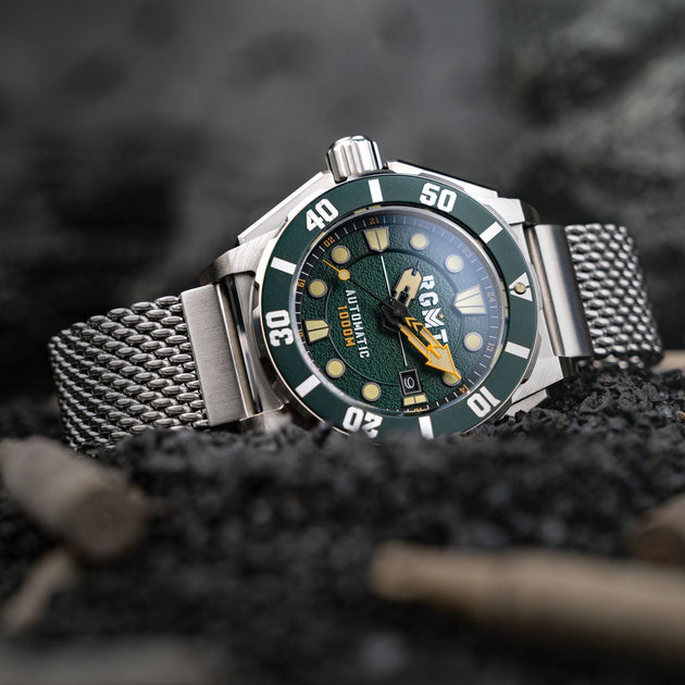 Rgmt everlight green divers shops watch