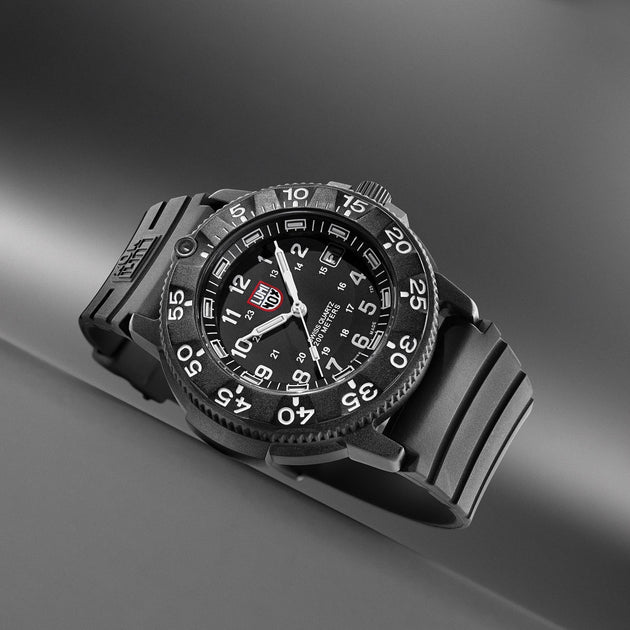 Luminox Swiss 3001F Navy SEAL Black | Watches.com