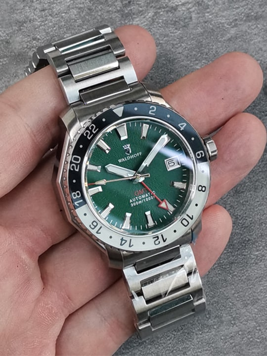 Manufaktur Waldhoff Atlas GMT Vanuatu