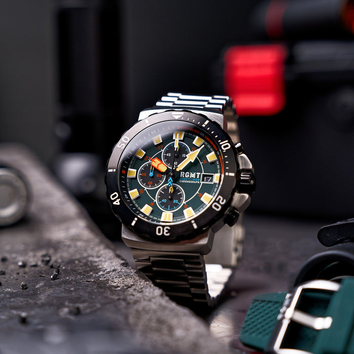 RGMT Trench Chronograph Pine Green angled shot picture