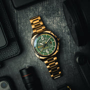 AVI - 8 Bell X - 1 Glamorous Glennis Automatic Limited Edition Mojave Green - Watches.com - AV - 4106 - 44