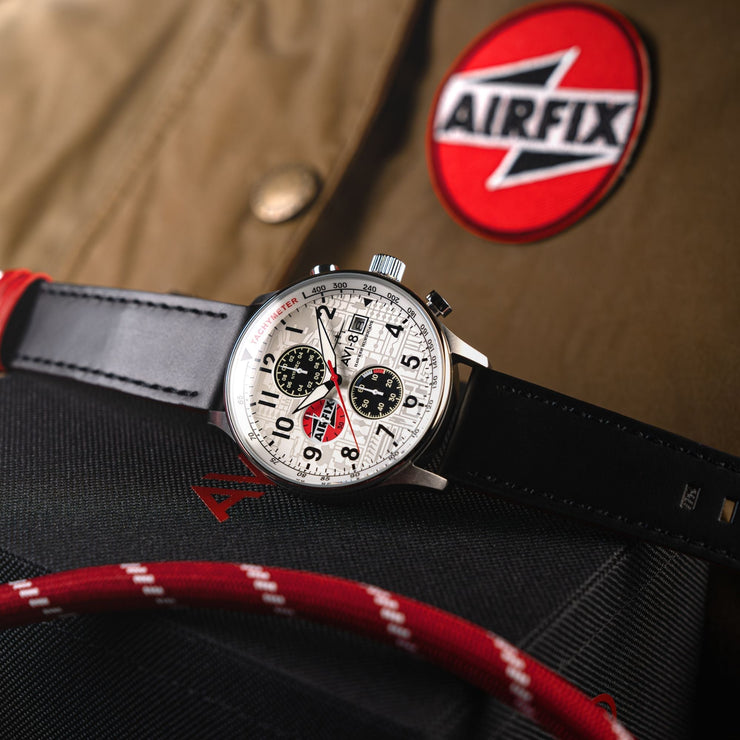 AVI - 8 Classic Chronograph Airfix Edition Deco Grey - Watches.com - AV - 4011 - 1C