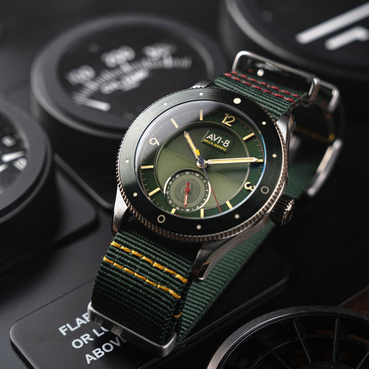 AVI - 8 Flyboy Airmaster Sector Meca - Quartz Vert Green - Watches.com - AV - 4112 - 02