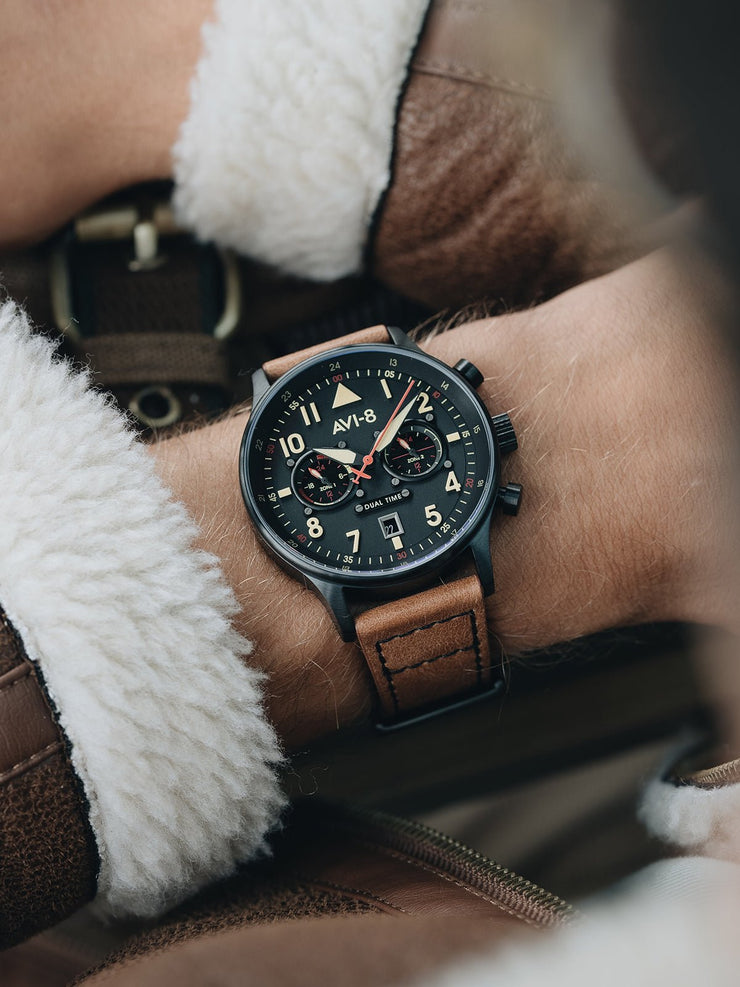 AVI - 8 Hawker Hurricane Carey Dual Time Debden - Watches.com - AV - 4088 - 03