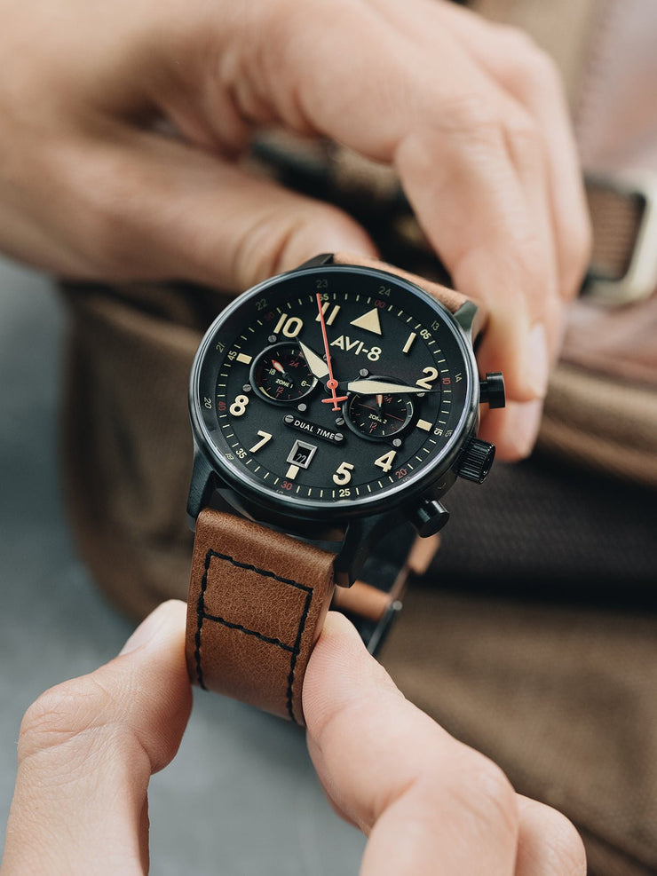 AVI - 8 Hawker Hurricane Carey Dual Time Debden - Watches.com - AV - 4088 - 03