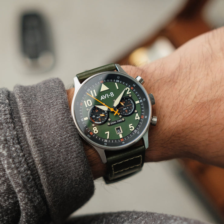 AVI - 8 Hawker Hurricane Carey Dual Time Merville - Watches.com - AV - 4088 - 02