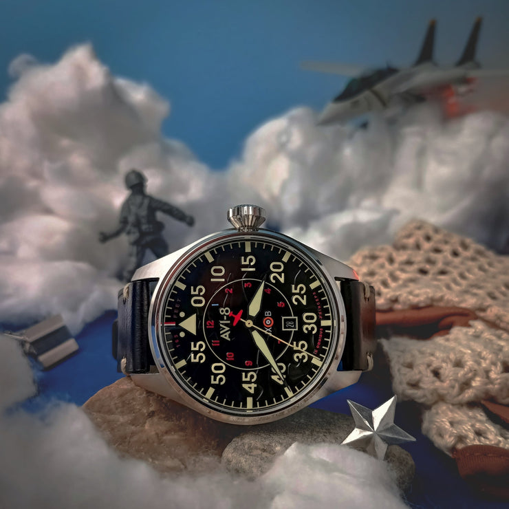 AVI - 8 Hawker Hurricane Clowes Automatic Kenley - Watches.com - AV - 4097 - 03