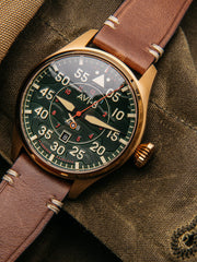 AVI - 8 Hawker Hurricane Clowes Automatic Northolt - Watches.com - AV - 4097 - 04