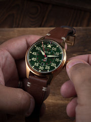 AVI - 8 Hawker Hurricane Clowes Automatic Northolt - Watches.com - AV - 4097 - 04