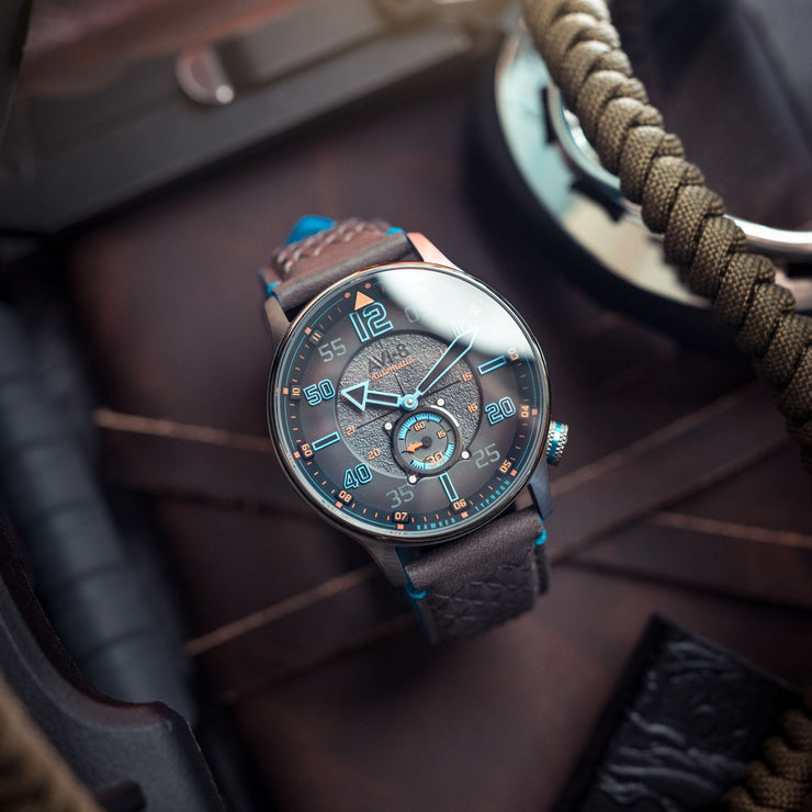 AVI - 8 Hawker Typhoon Baldwin Automatic Iron Blue - Watches.com - AV - 4119 - 03