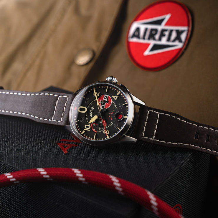 AVI - 8 Lock Chronograph Airfix Edition Raven Black - Watches.com - AV - 4089 - 09