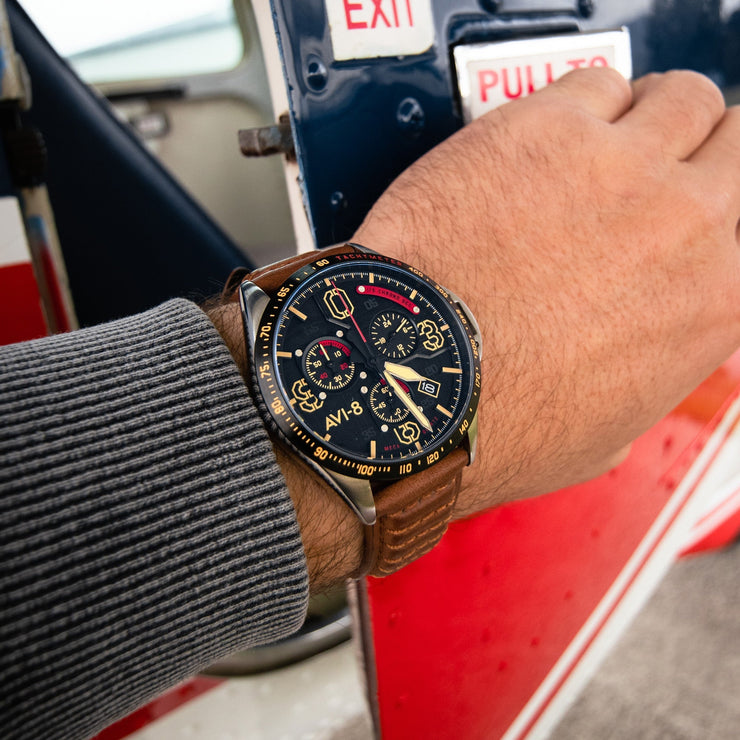 AVI - 8 P - 51 Mustang Blakeslee Chronograph Bronze Oak - Watches.com - AV - 4077 - 02