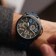 AVI - 8 P51 Mustang Blakeslee Chronograph Air Blue - Watches.com - AV - 4077 - 04