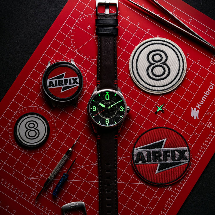 AVI - 8 Smith Automatic Airfix Edition Granite Black - Watches.com - AV - 4090 - 08