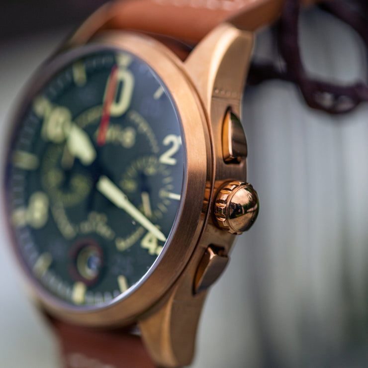 AVI - 8 Spitfire Lock Chronograph Bronze Green - Watches.com - AV - 4089 - 02