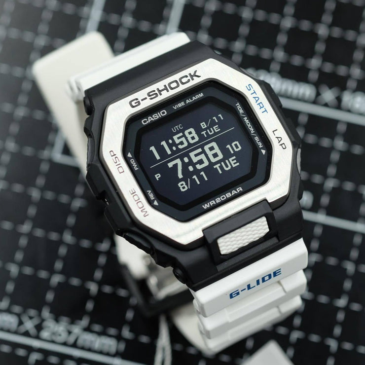 G - Shock GBX100 - 7 G - Lide Tidal Connected White Black - Watches.com - GBX100 - 7