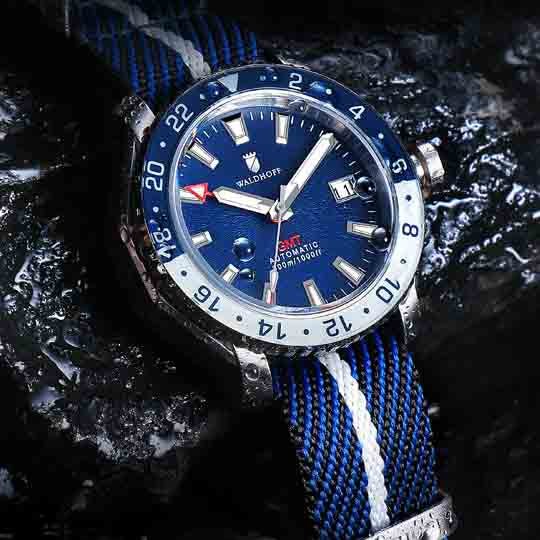 Manufaktur Waldhoff Atlas GMT North Sea - Watches.com - MW - 23C