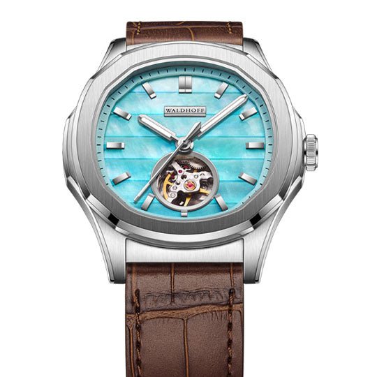 Manufaktur Waldhoff Navigator Automatic Arctic Blue angled shot picture