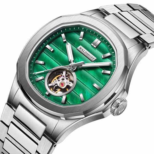 Manufaktur Waldhoff Navigator Automatic Emerald SS angled shot picture