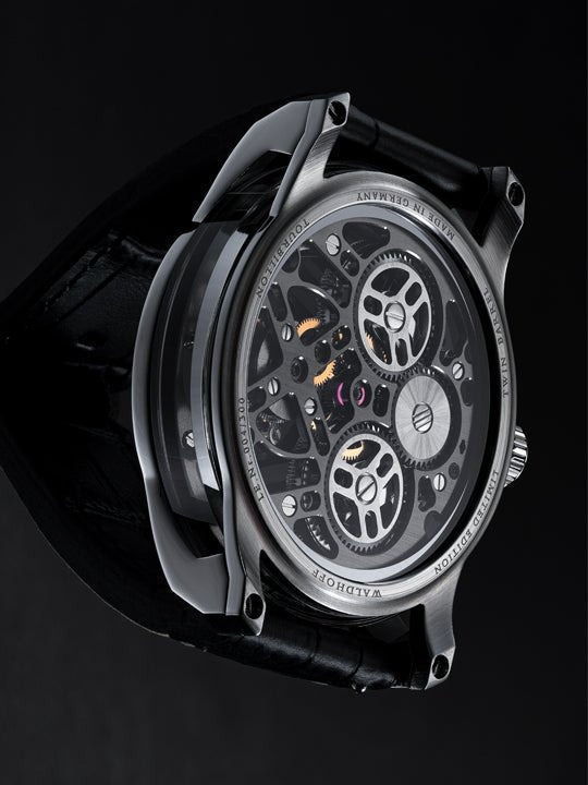 Manufaktur Waldhoff Quantum Ti Obsidian Black - Watches.com - MW - 20T - B