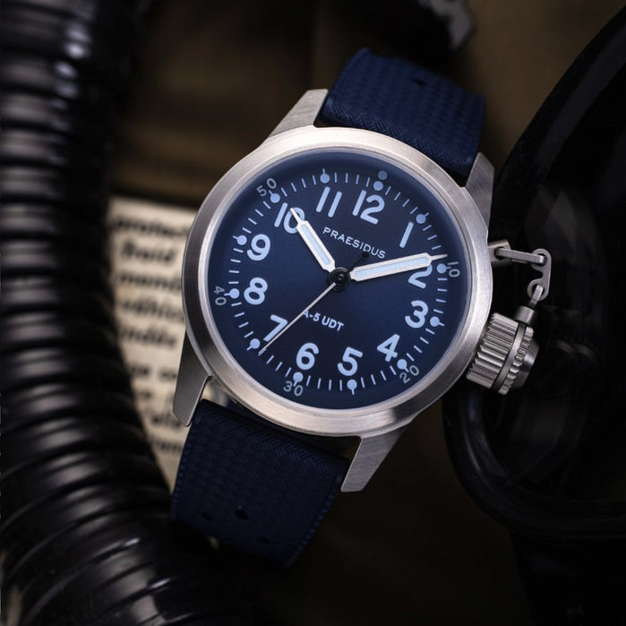 Praesidus A-5 UDT Automatic Blue Sunray angled shot picture