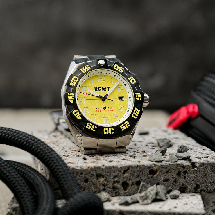 RGMT Field Master Automatic Tuscan Yellow - Watches.com - RG - 8032 - AA