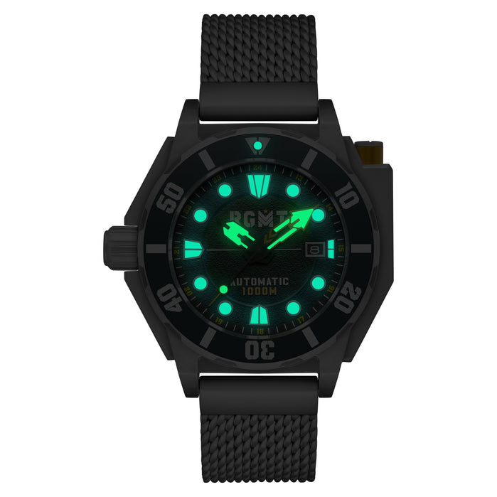 RGMT Torpedo Automatic Diver Military Green angled shot picture