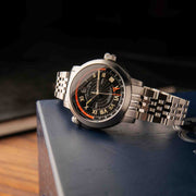 Schild Heinrich Swiss GMT Jet Black Limited Edition - Watches.com - SC - 1004 - 11