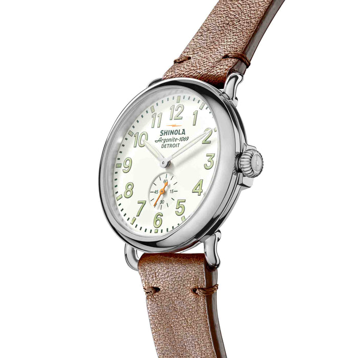 Shinola The Runwell 41mm White Green angled shot picture