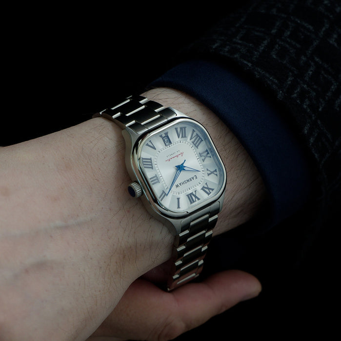 Thomas Earnshaw Coussin Automatic Silver White angled shot picture