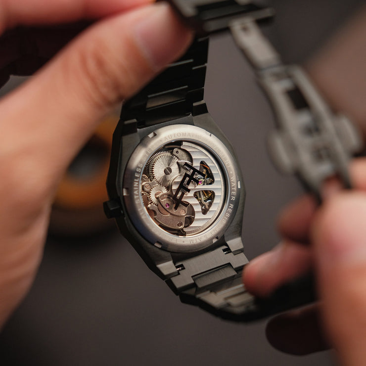 Thomas Earnshaw Discovery Drake Skeleton Automatic Black Gold - Watches.com - ES - 8142 - 77