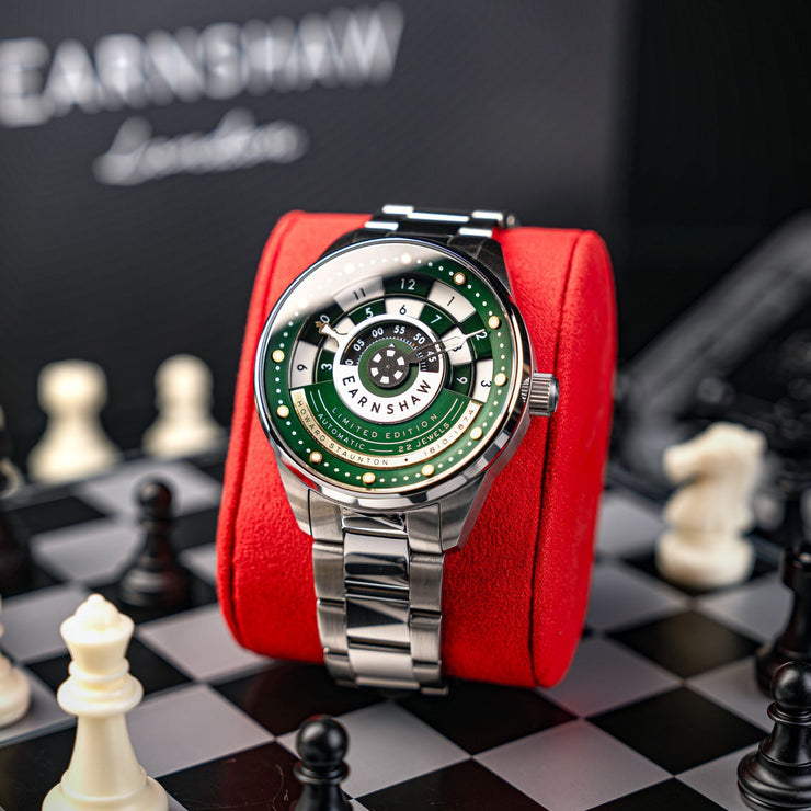 Thomas Earnshaw Staunton Chess Set Automatic Limited Edition Castling Green - Watches.com - ES - 8282 - 88