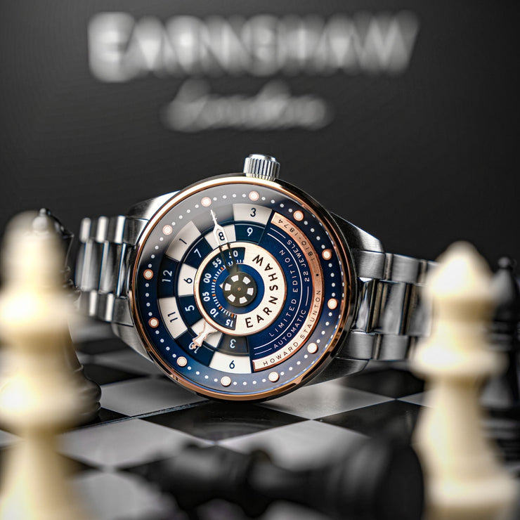 Thomas Earnshaw Staunton Chess Set Automatic Limited Edition Checkmate Blue - Watches.com - ES - 8282 - AA