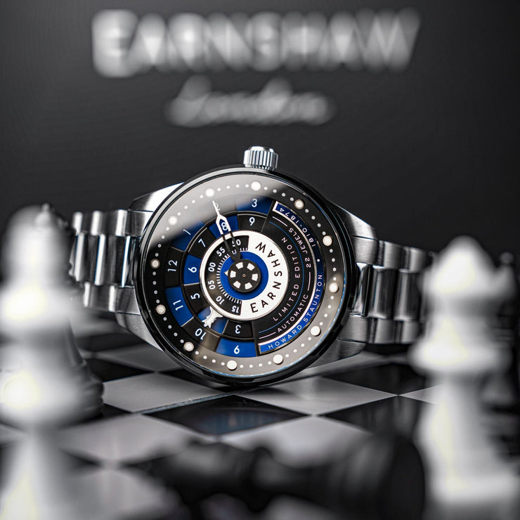 Thomas Earnshaw Staunton Chess Set Automatic Limited Edition Pawn Blue - Watches.com - ES - 8282 - 55