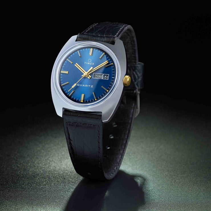 Timex Q 1978 Day Date 37.5mm Blue - Watches.com - TW2W44800ZV