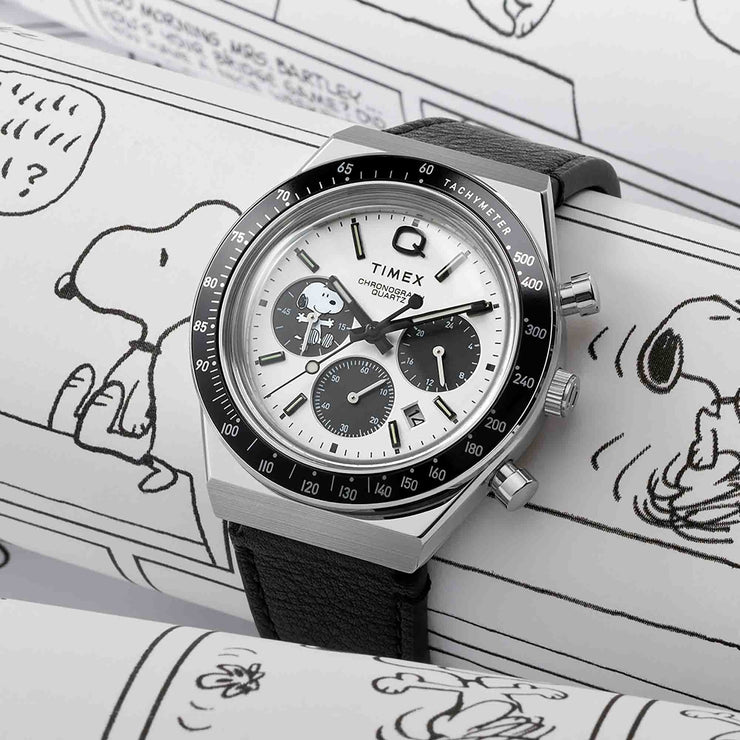 Timex Q Chronograph x Peanuts Snoopy 40mm Black White - Watches.com - TW2W68900VQ