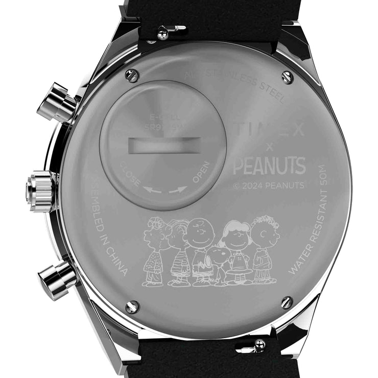 Timex Q Chronograph x Peanuts Snoopy 40mm Black White - Watches.com - TW2W68900VQ