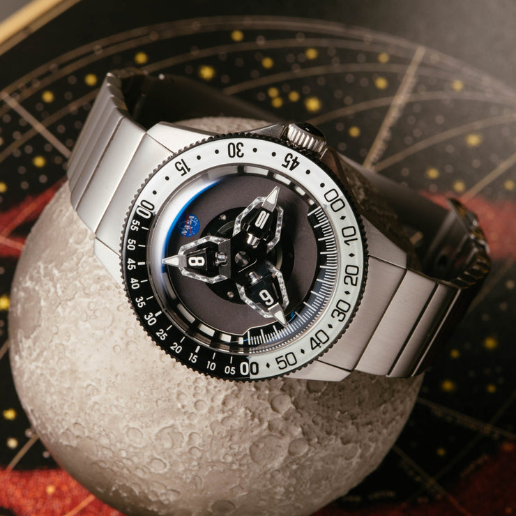 Xeric NASA Artemis Tumbler Automatic Orion Limited Edition - Watches.com - ATA - 1133 - 01B