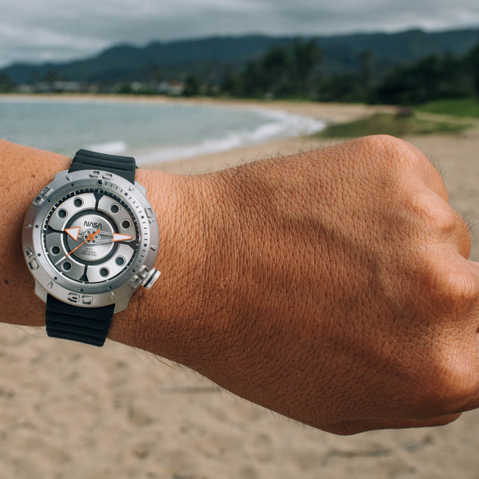 Xeric NASA Voyager Automatic 1000m Diver Ganymede angled shot picture