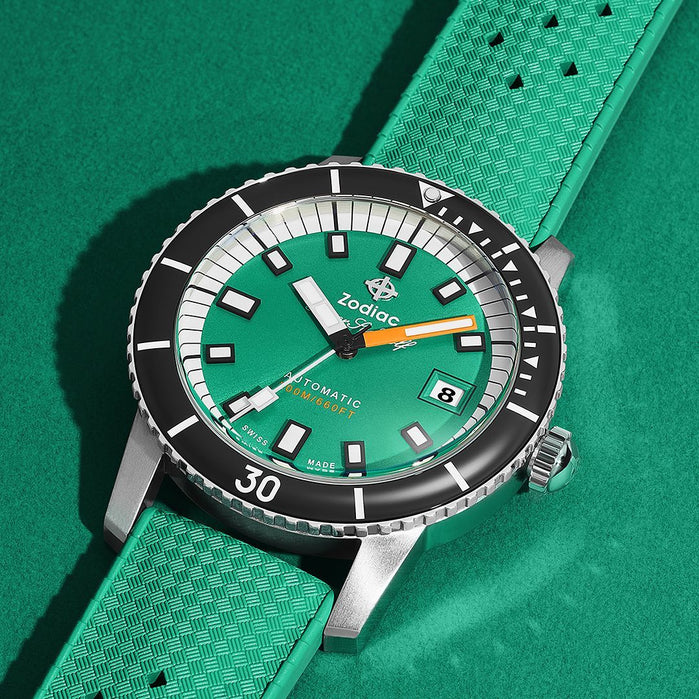 Zodiac ZO9305 Super Sea Wolf Automatic Seafoam angled shot picture